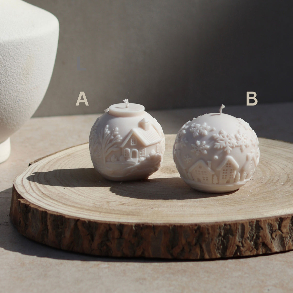 Set of 2 Christmas Bauble Candles