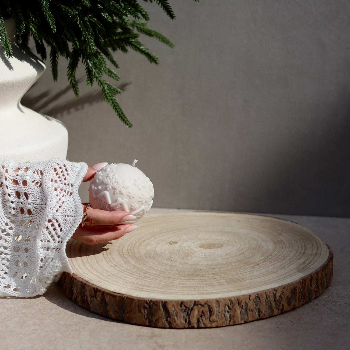 Set of 2 Christmas Bauble Candles